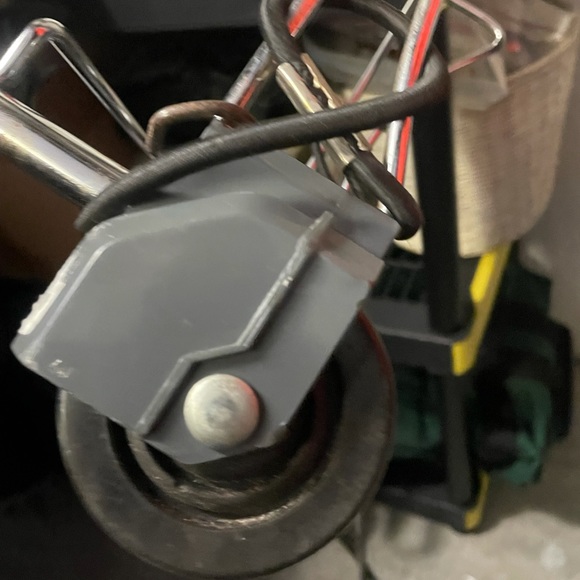 Golf bag cart Travel caddy
Used - Picture 4 of 6